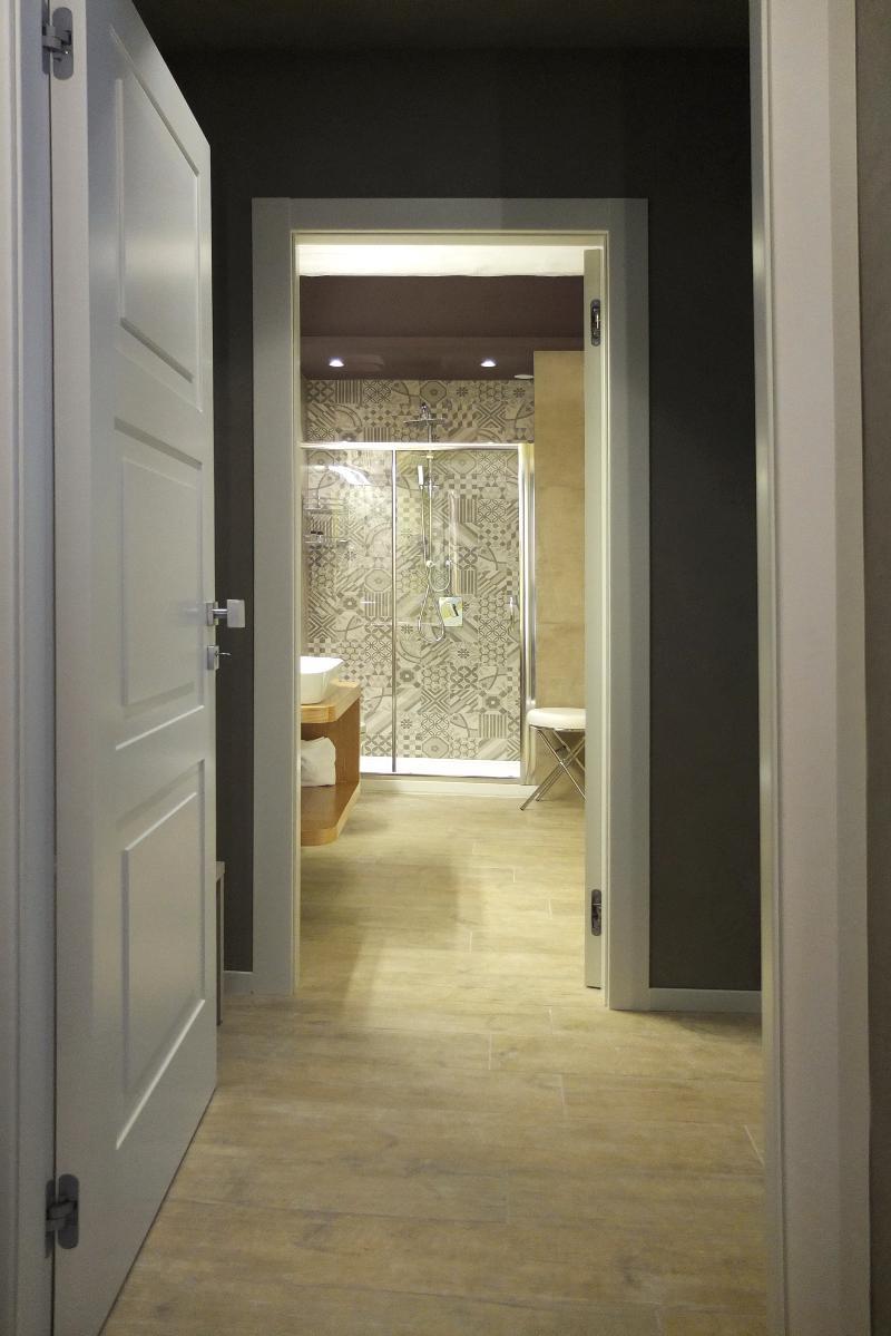 Guest house Notti O' Tunn Luxury In Centro 3*